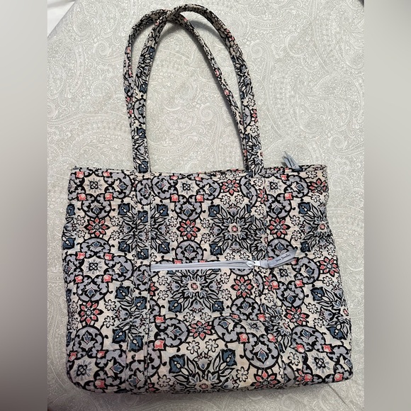 Vera Bradley Lisbon Medallion Small Tote - Picture 3 of 6